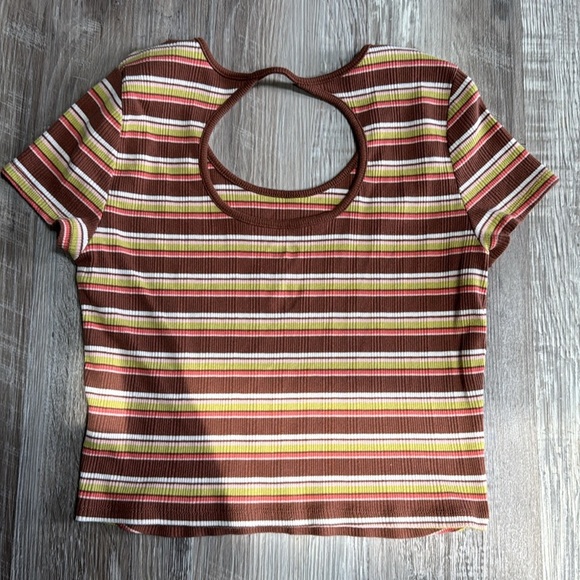 SO JUNIORS L CUT OUT TEE BROWN STRIPE - Picture 3 of 4